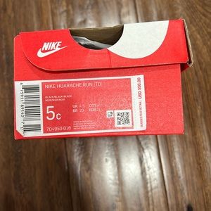 Nike Huarache Run size 5c
